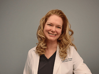 Dr. Jennifer Dunlap Veterinarian - best Veterinarian in World-min