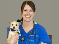 Dr. Natalie Isaza Veterinarian - best Veterinarian in World-min