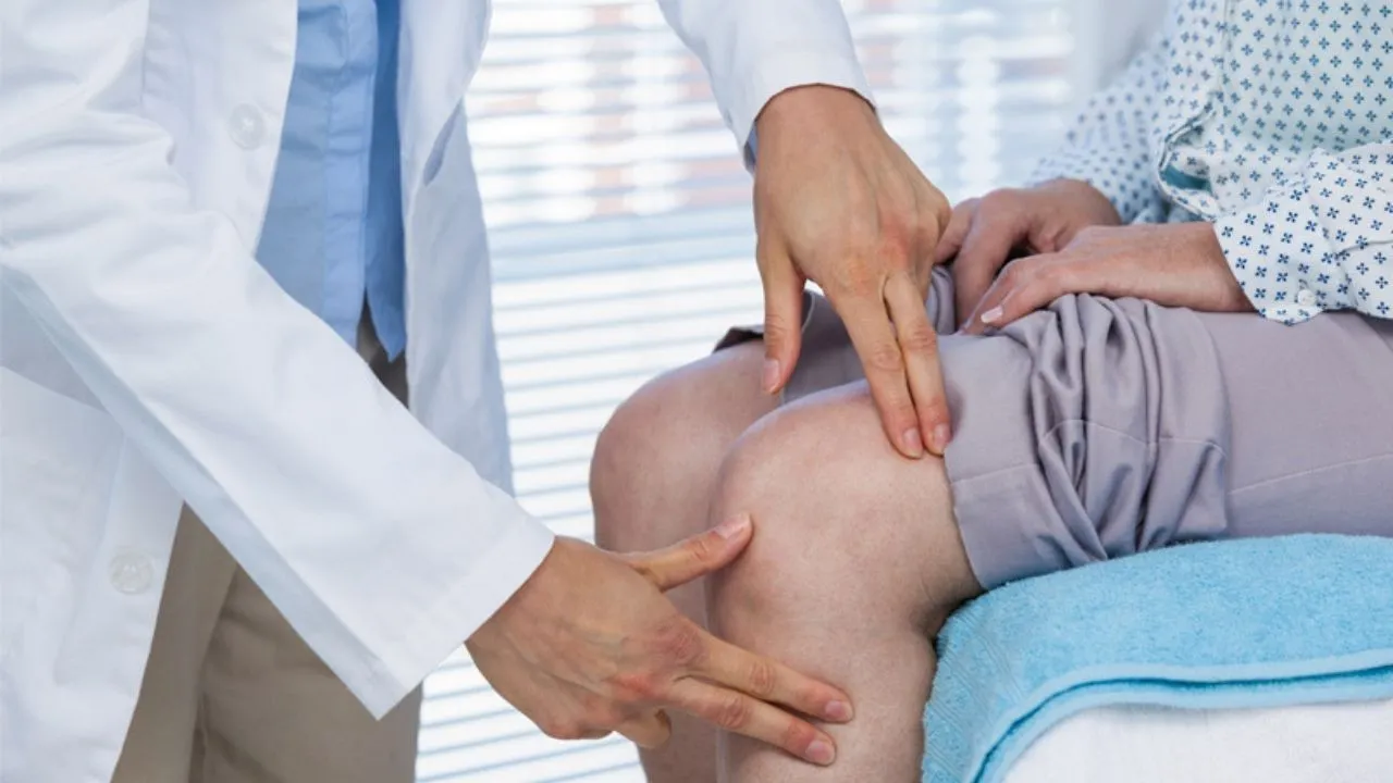 SYMPTOMS OF KNEE PAIN 1